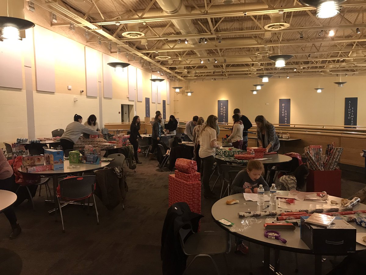 prepcounseling's tweet photo. Welcome Scranton alum! @SJPrep_MandM wrapping party. #operationsantaclause @scrantonalumni @sjprep #OSC2016 https://t.co/iP4rLQLe61