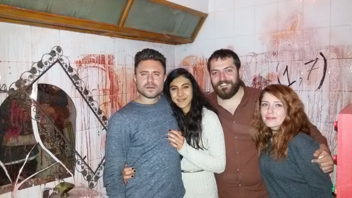 Katil Ressamın evinden kaçmayı başardılar. Tebrikler. #korku #katilressam #evdenkaçışoyunu #korkuevi #Ankara