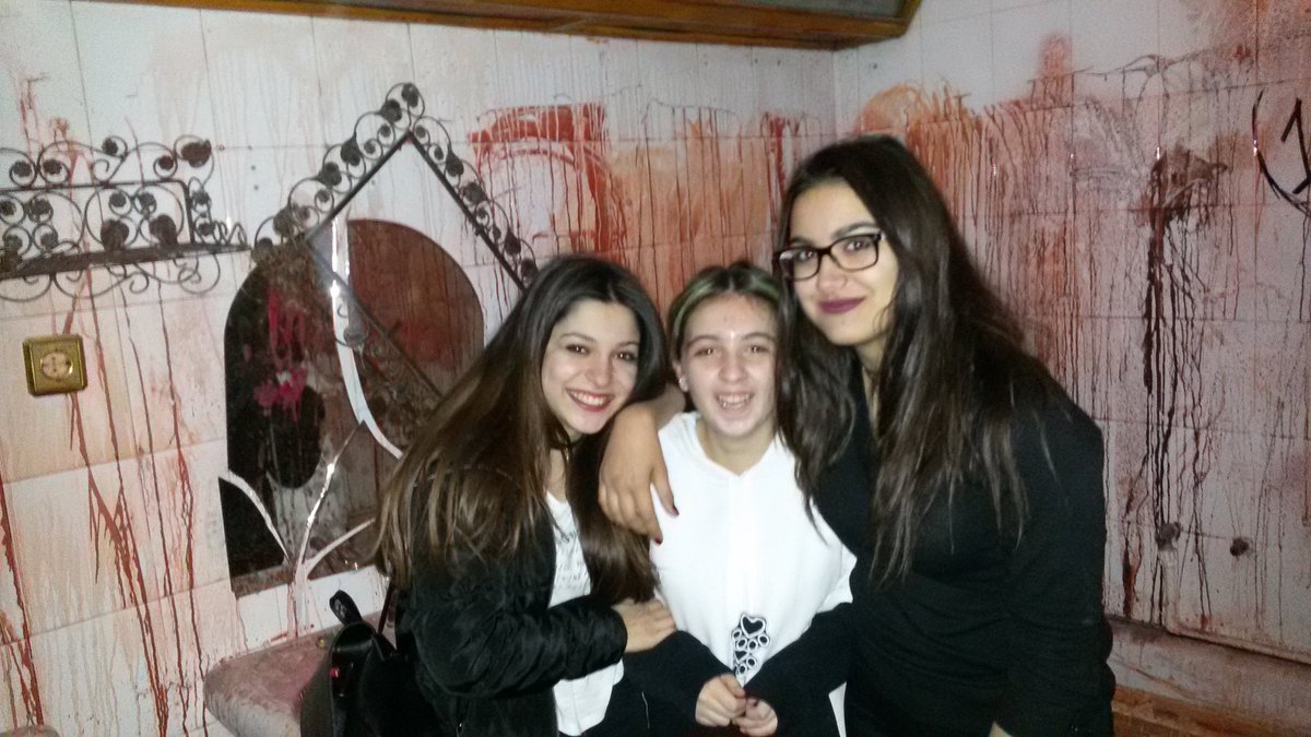 Katil Ressamın evinden kaçmayı başardılar. Tebrikler. #korku #katilressam #evdenkaçışoyunu #korkuevi #Ankara