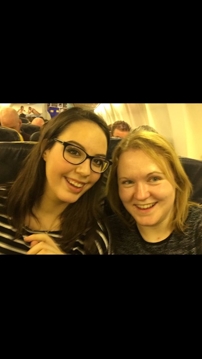 ellierosehuckle's tweet photo. Just found this pic of me and @_CharlotteLA_ when we made it onto our flight to Glasgow for #DPC16 by the skin of our teeth😂 @DiabetesUK https://t.co/KDwzTmPhmk