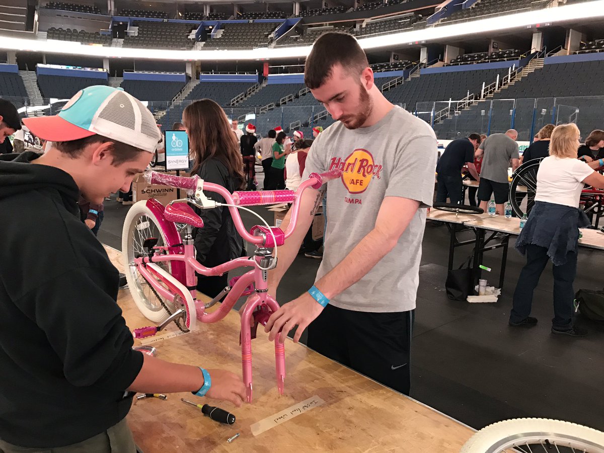sierrraherrring's tweet photo. Poker and Players Club working together to build some sweet little girl a new bike! #getfrosty #loveallserveall https://t.co/7FtjZZ7QKD