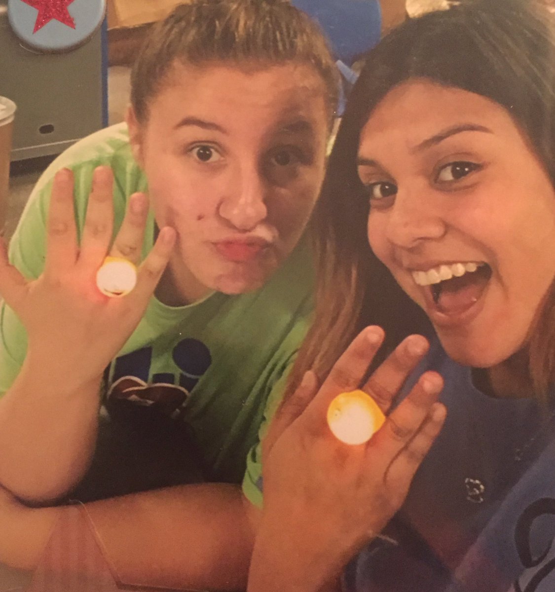 karine_abu tweet media