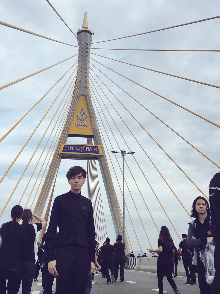 KachaFanClub's tweet photo. #kachanontanun บนสะพานภูมิพล https://t.co/D7xRnmxQJx