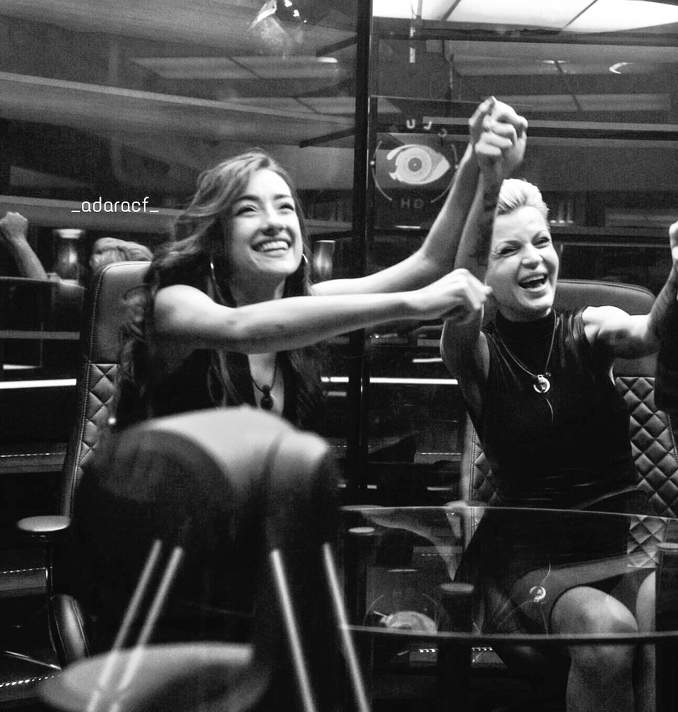 Selgoria's tweet photo. Pues nada ahora si que si... ADIÓS GH, APAGÓN DEFINITIVO.
BARBARA Y ADARA GRACIAS POR TODO!!
OS QUIERO ❤
#BarbadaraDBT 
#DBT13GH17 https://t.co/FXX4p2IfJk
