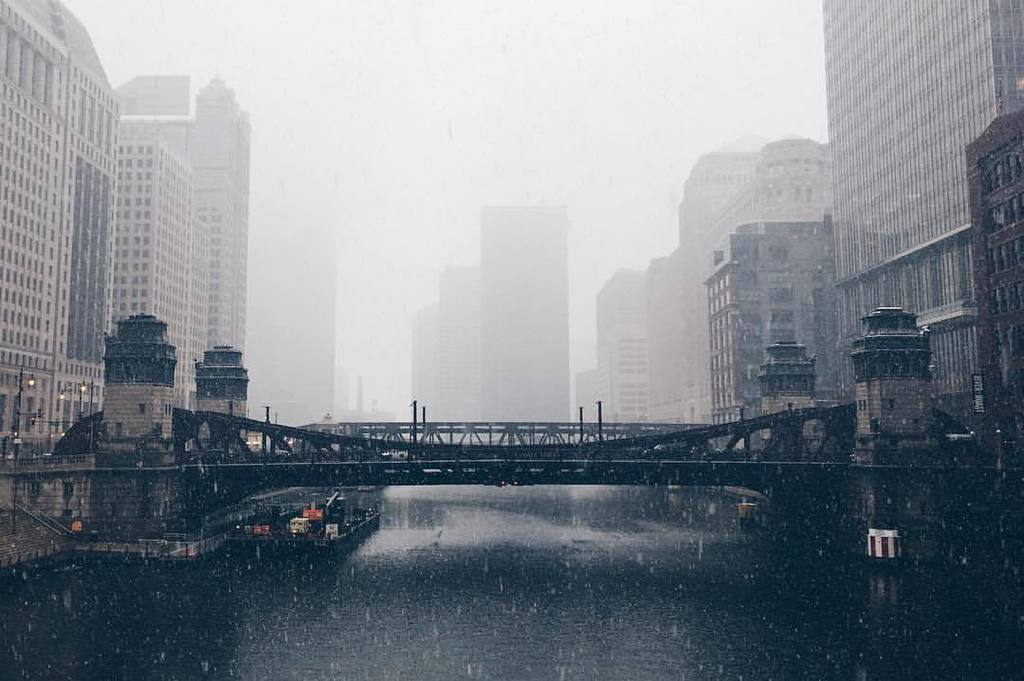 Ok, let’s see what all the fuss is about. #winter #snow #bridge (at Chicago, Illinois)