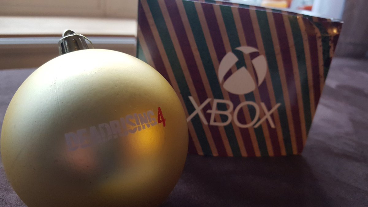NorthernZoot's tweet photo. Let the decorating begin! #XboxXmas @XboxCanada @DeadRising https://t.co/xHlWHZblib