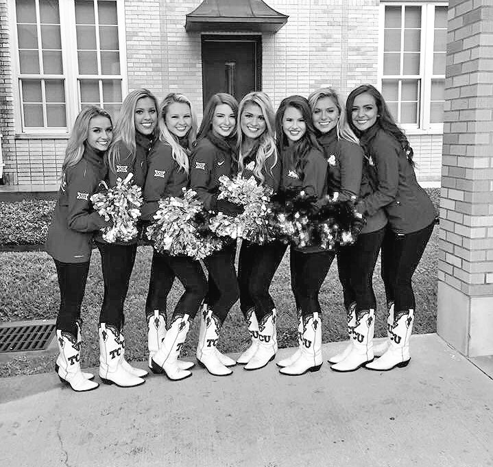 lexiimcclure96's tweet photo. That's a wrap! Last home game of the season with my junior besties💜 #gofrogs #tcushowgirls https://t.co/QSaC84qfU4