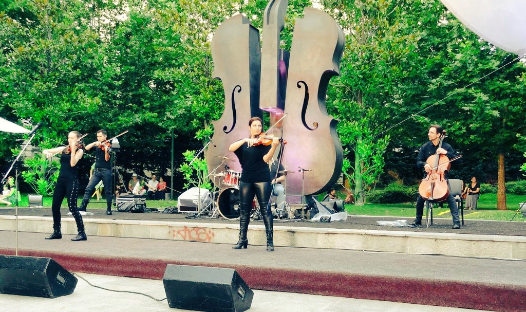 BLADEstrings's tweet image. Hello, @officialabbafan @AbbaFabFour 
What about this?

youtu.be/esYF2io0ztA