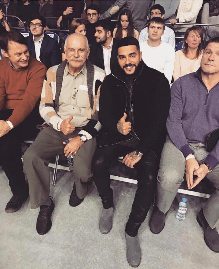 fedyarockie's tweet photo. Збс лапти шьёт я считаю https://t.co/UY2wlvSsed