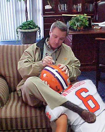 LimaBarstool's tweet photo. Buckeyes are in! Time to take care of business. Clemson sucks. https://t.co/KEN9g1N0Gj