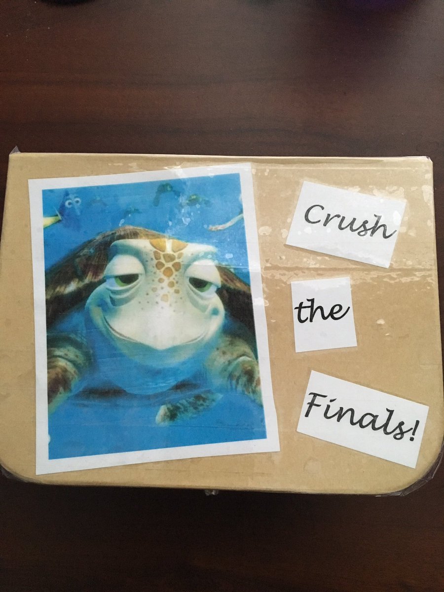 ESkillett's tweet photo. My mama is so cute. This is the only thing I look forward to when finals come. https://t.co/DM9bPNrl5q