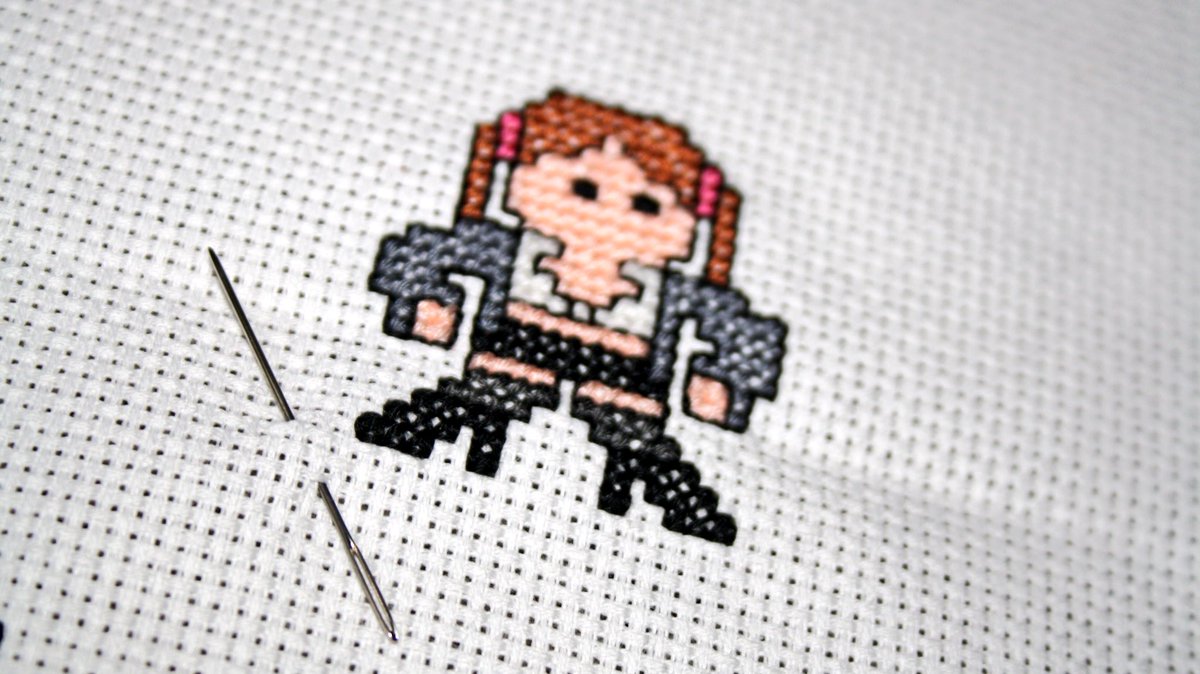 pixelstitching's tweet image. In addition to @LindsayFarber's Britney Sp-resents (@BuzzFeed article here: bzfd.it/2fT1FIu), there's always @pixelstitching on Etsy