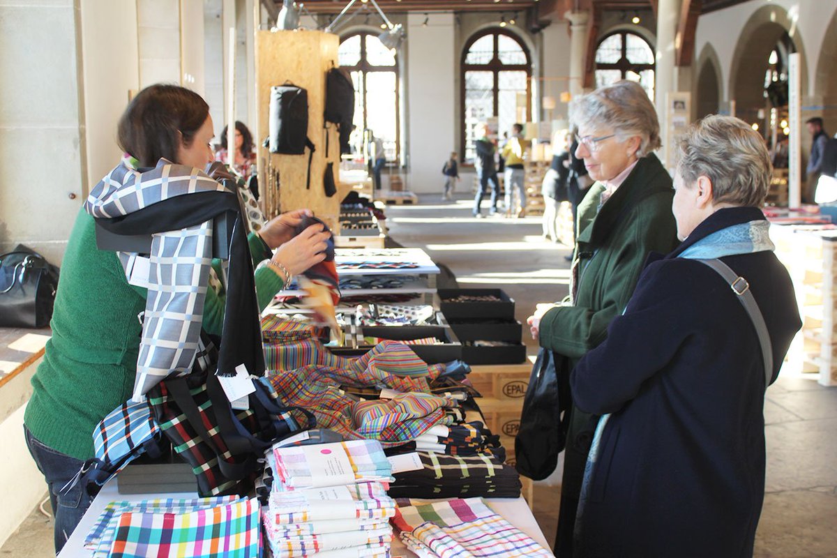 zentralplus's tweet photo. 10 Prozent mehr Besucher an Luzerner Designtagen: #DesignSchenken geht erfolgreich zu Ende https://t.co/8yezuiPThh https://t.co/XGOefTcvQv