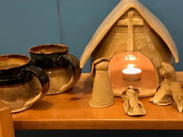 AWCwine's tweet photo. Thrilled to have the beautiful clay art of our friends Bill and Sandy Sanchez of Potter's Vineyard showing in our tasting room! https://t.co/oaycxMBmyX