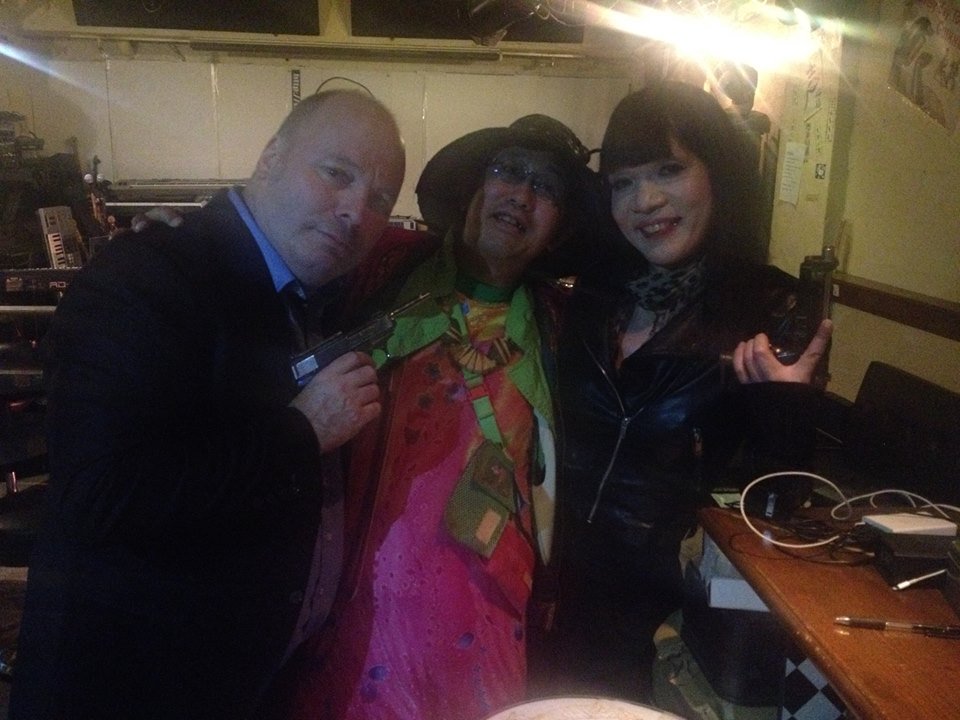 [�V���u����893] Francois Servin���񂪎ʐ^2����ǉ����܂��� — �Ђ�ł� ���� �G������� Golden Egg�ɂ��܂��B