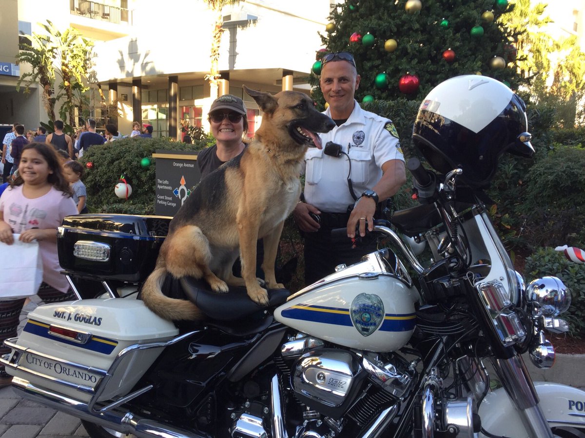 OrlandoPolice's tweet photo. Let's take a ride! #lightupsodo @TheSoDoDistrict https://t.co/CqdJW0sPay