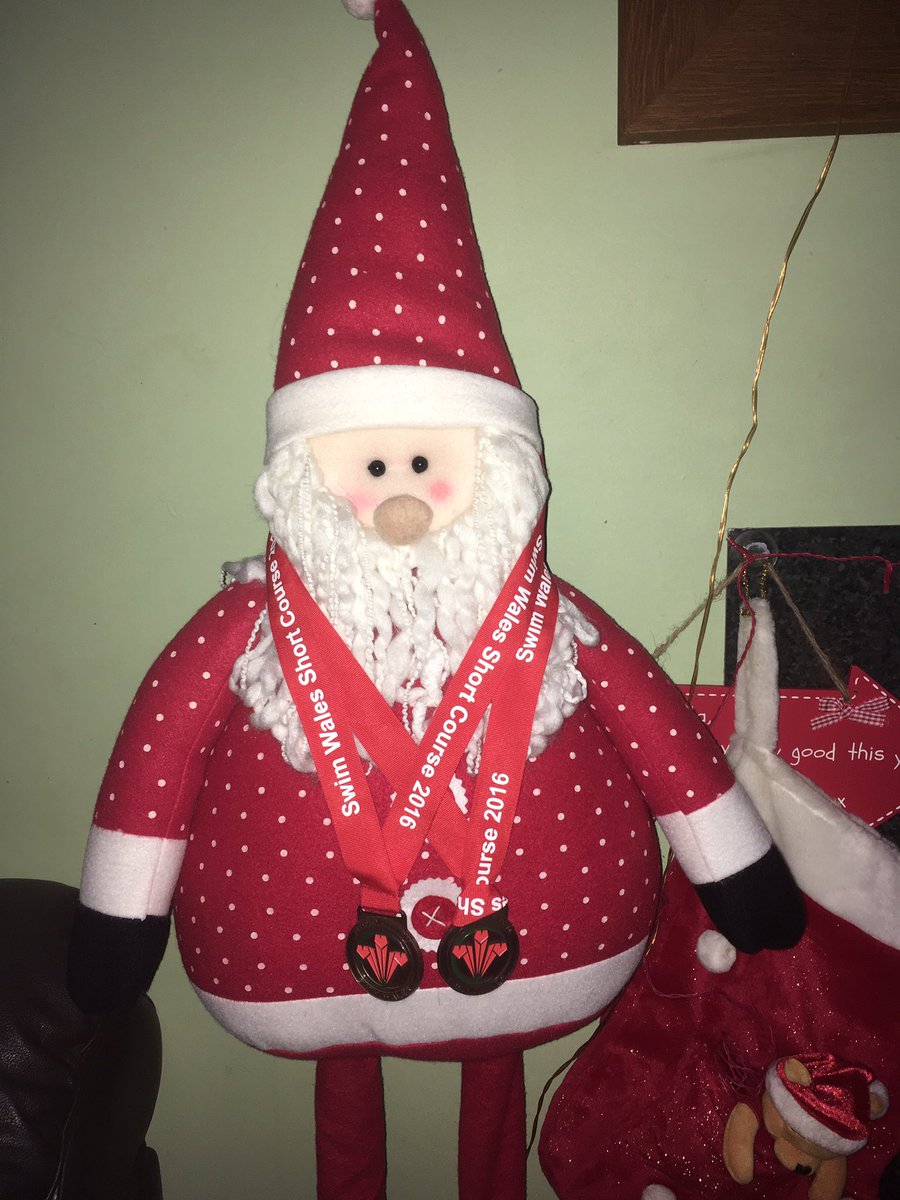 EricaMorgan676's tweet photo. Fab weekend!! 7 Pb's, 2 bronze and lovely comments about her 💞🙏🏽🏊🏻♀️@mackenziemorg @1ianrosser @TorfaenDolphins #SWSC16 #proudmam https://t.co/EupW3mtkVw