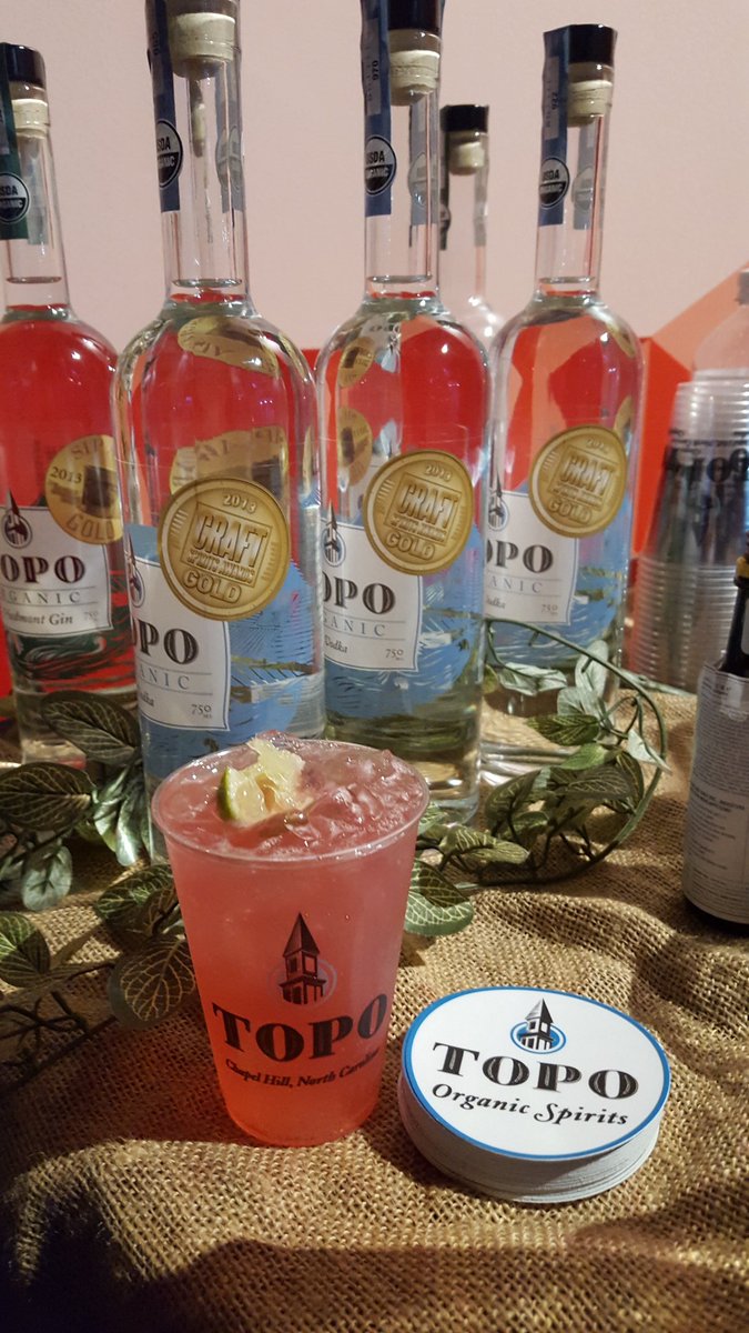Starting the evening off with a #cocktail from @TOPOdistillery at <a href="/ChickenWireNC/">Chicken Wire</a>! #drinklocal