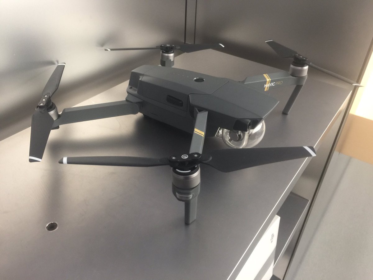 theUAVguy's tweet photo. @DJIGlobal #Mavic great drone, it folds up so small, loving it. Now would I buy this or a Phantom 4? Probably both. https://t.co/rfsHN218lf