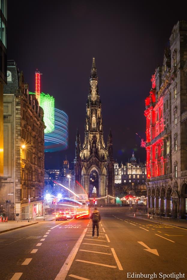edinspotlight's tweet image. A photographer captures the 'Star Flyer' on its spiral ascent beside the Scott Monument #edinburgh