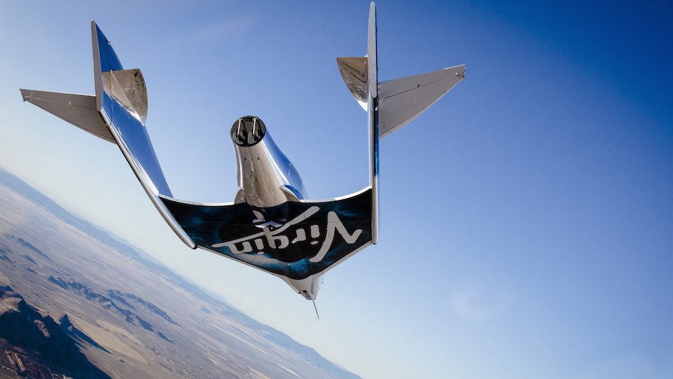 Gizmodo's tweet image. Virgin Galactic is finally back in the sky gizmo.do/GHlaPYJ