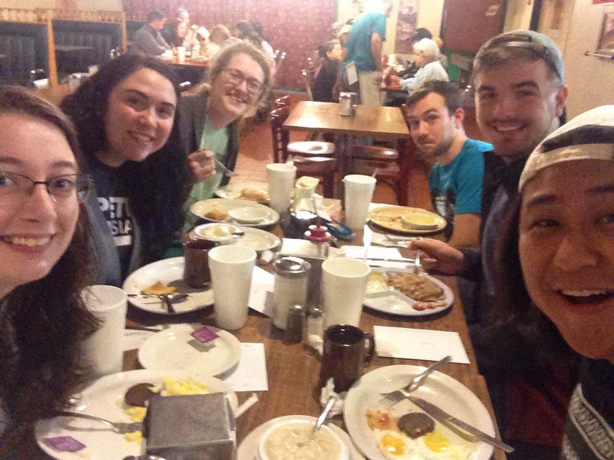 Racerbiochem's tweet photo. CHE 530 students @murraystateuniv at lunch today obviously preparing for exam on metabolism tomorrow. #fedstate #glycolysis #glycogen https://t.co/fcYQ0yEKfN