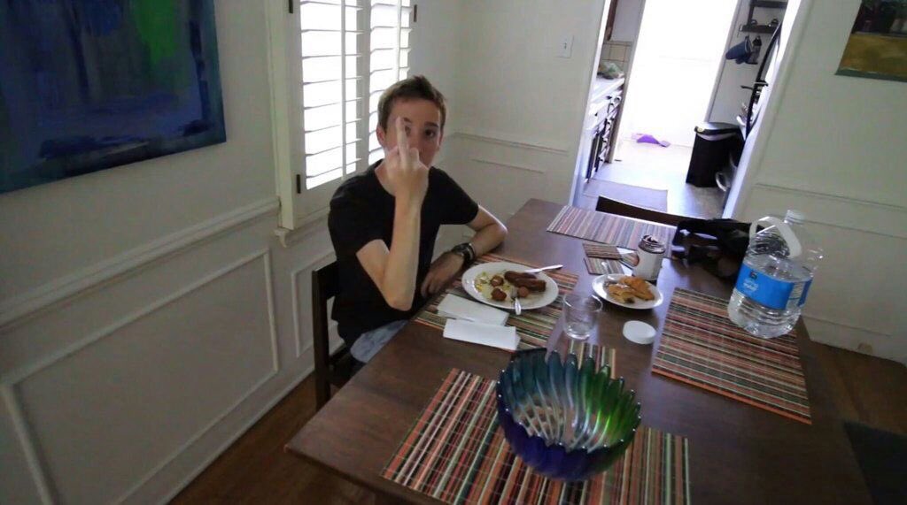 Johnnyftpan tweet picture
