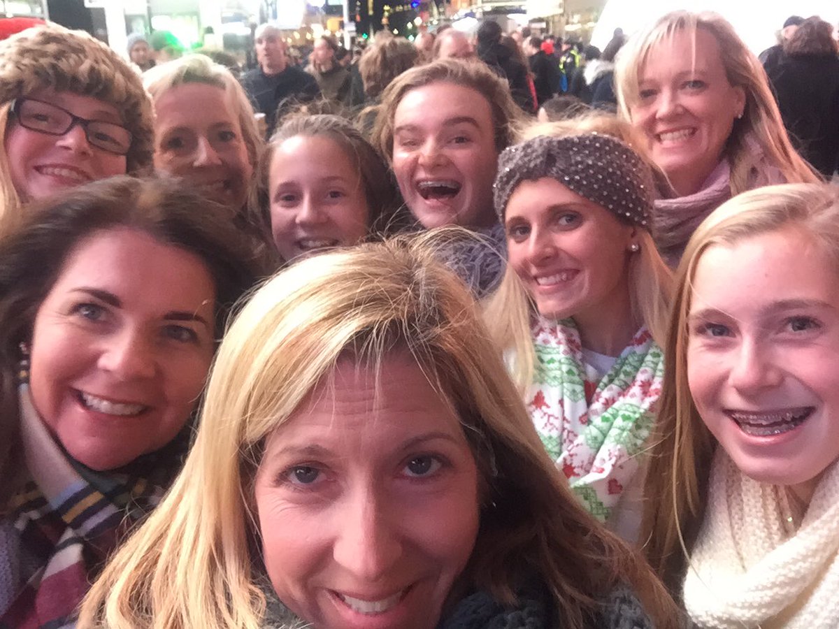 KHarmon17's tweet photo. Christmas in NYC with these lovely ladies! #Rockettes #TimesSquare #BryantPark #RockefellerTree #supercrowded https://t.co/oRRrmysJRW