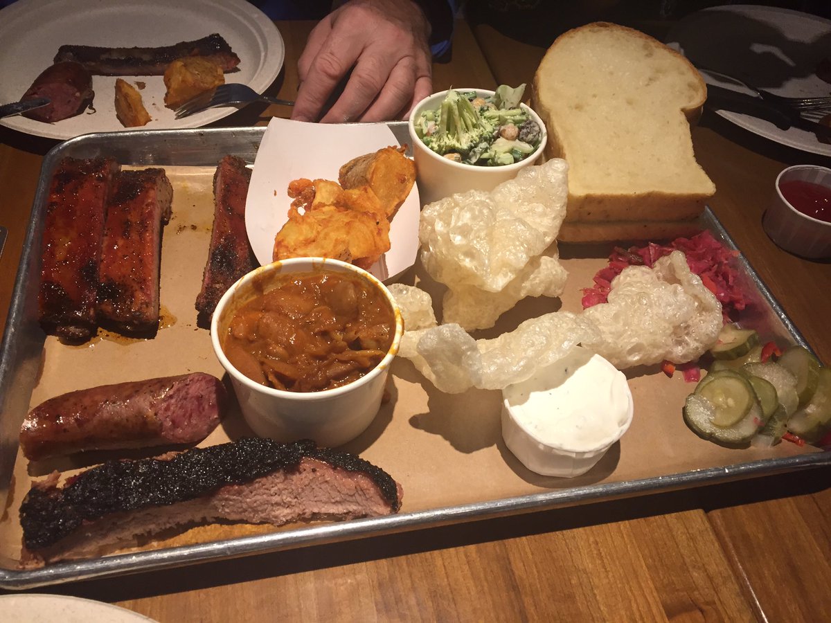 mama2nicholas's tweet photo. @chefsymon @BBQMabels for my birthday! Pork cracklins with Lawson's chip dip is what life is all about!! https://t.co/SmzHB112Ma