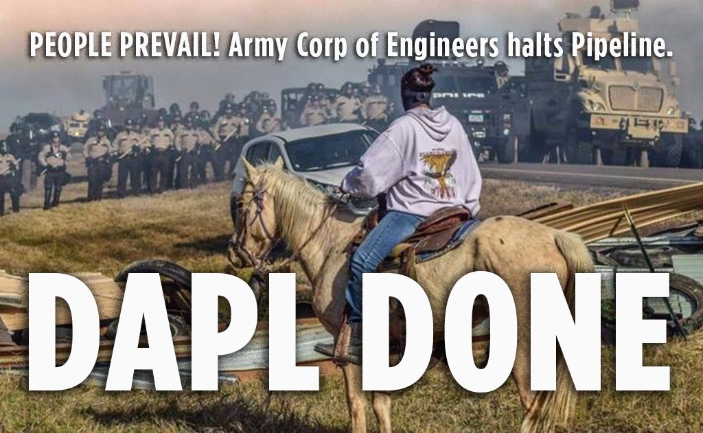 RoseAnnDeMoro's tweet image. We are on the right side of history. Nurses stood w/#StandingRock from the beginning. Read their statement: bit.ly/2gq1sZA #NoDAPL