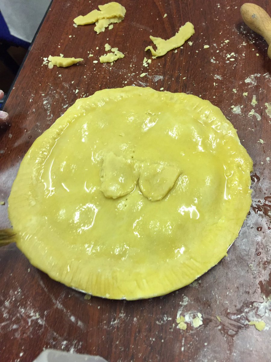 SmartRasp2's tweet image. Plum pie - The children at our after school clubs got creative with their decorations