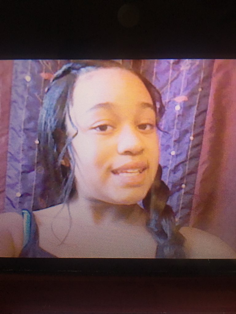 BrianaEmani's tweet photo. #dubchallenge 😭 I'm late idc https://t.co/oJKgfAGCBZ