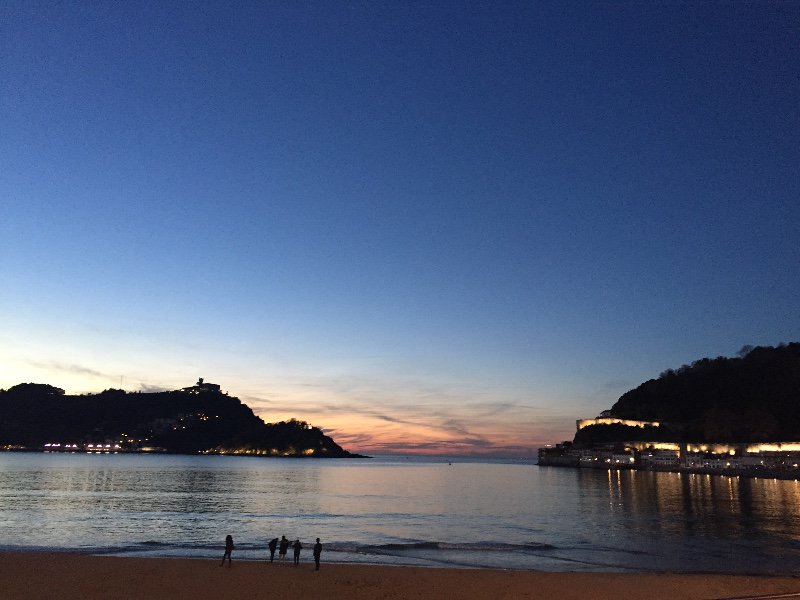 OwnYourSpot's tweet photo. Beautiful to see San Sebastián through the eyes of local @MsBluehh #Sanse #SanseCreaNavidad #Donostia @SSTurismo ➡️ https://t.co/ikKlPyanB4 https://t.co/ZStbfXvAvU