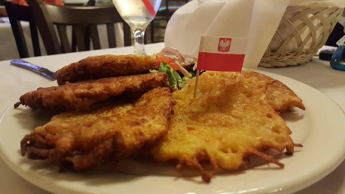 LindseyHenry365's tweet image. Have you ever tried Polish good? The potato pancakes at Polonia are amazing! #HowToHouston #HowHenryDoesHouston
