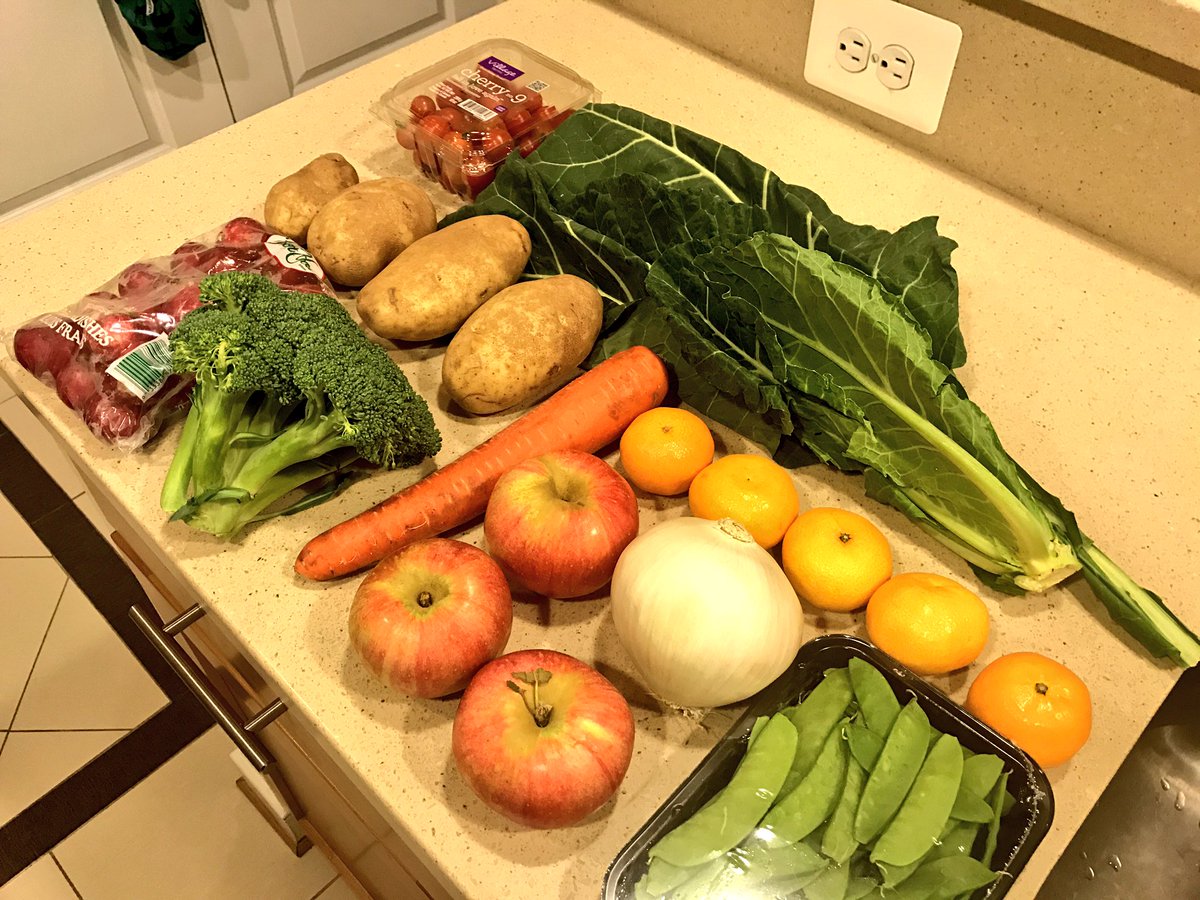 MeisterWorks's tweet photo. @brianamericus RT @natrisilla: This week's @HungryHarvest. Can't wait to eat these beauties! #ProduceWithPurpose https://t.co/ekaGL8dGpt