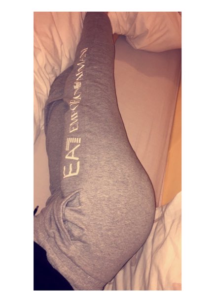 cloboleanne's tweet image. Armani are the comfiest trackies ever😍