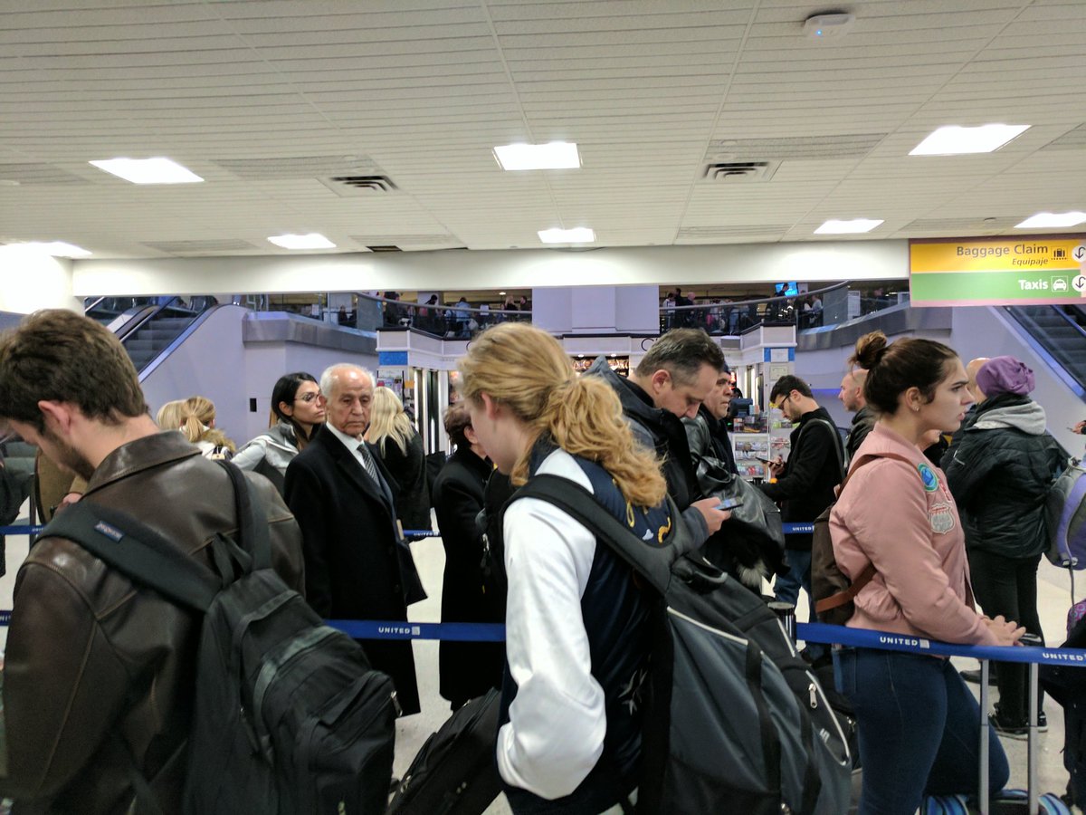 prasad2011's tweet image. Multi level and hour long wait at ewr #tsafail