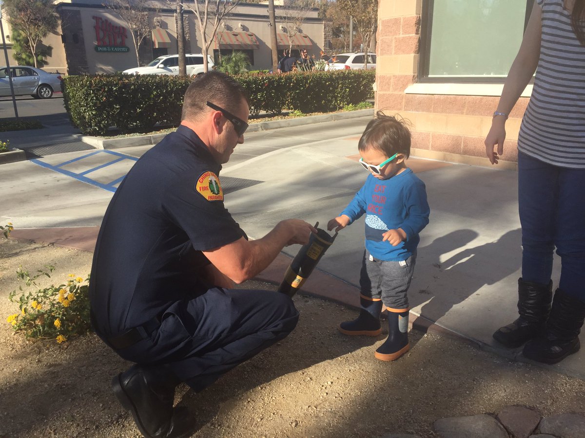 cvifd's tweet photo. Thank you #ChinoValley! Donations go back into the communities we serve! #StuffTheBoot #FireFoundation #GivingBackToOurCommunities https://t.co/j7IQyZv2qp