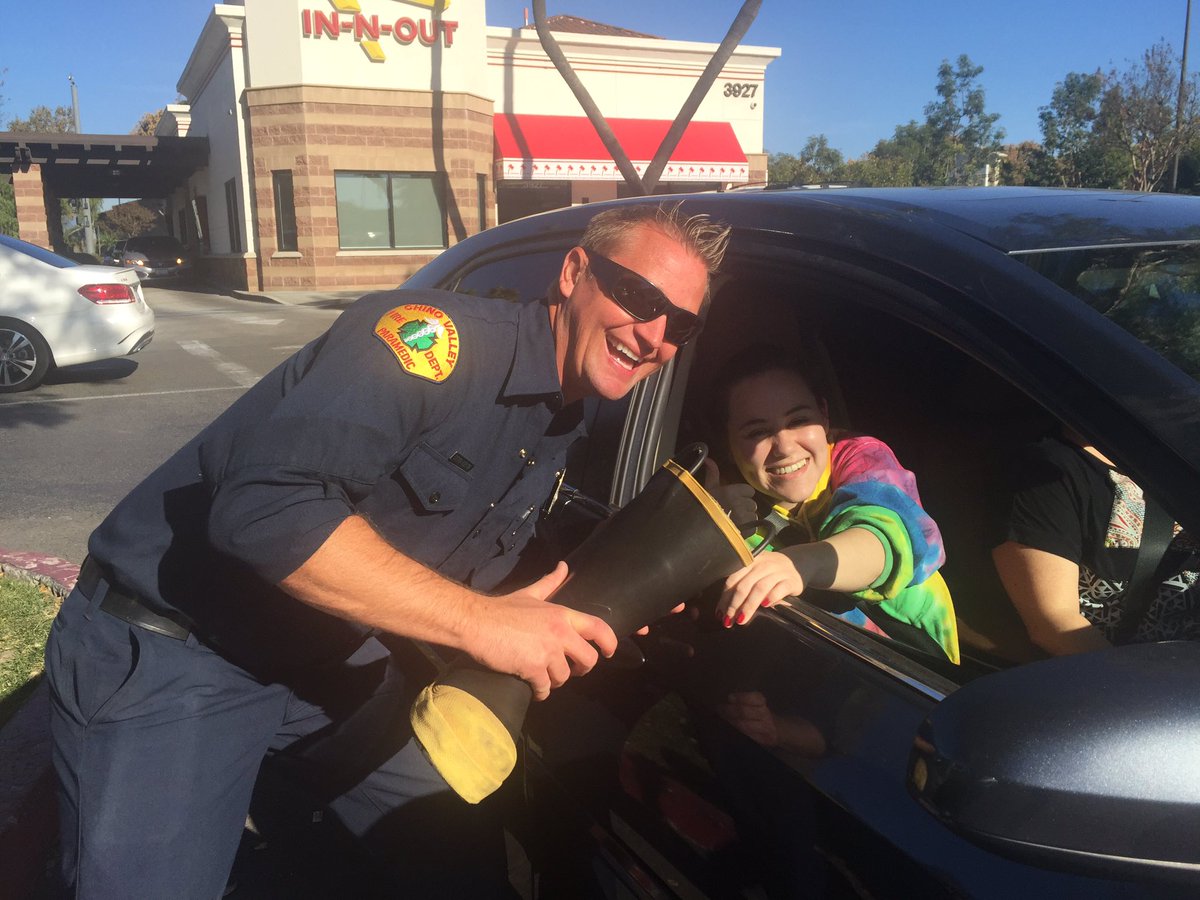 cvifd's tweet photo. Thank you #ChinoValley! Donations go back into the communities we serve! #StuffTheBoot #FireFoundation #GivingBackToOurCommunities https://t.co/j7IQyZv2qp