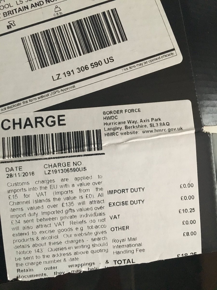 connor2519's tweet photo. When you buy£60 makeup from the holidayedition @kyliecosmetics &amp; pay£18 charge on top for an empty box! @KylieJenner😤#Fuming shitttt!!! https://t.co/FjzbcCs5kS