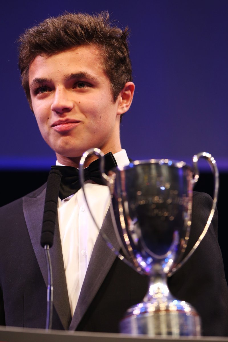 autosport's tweet photo. The 2016 @McLarenF1 Autosport @BRDCSilverstone Award winner - @LandoNorris. #AutosportAwards #MABA2016 (@latphotographic pics) https://t.co/wb8koXK7Au