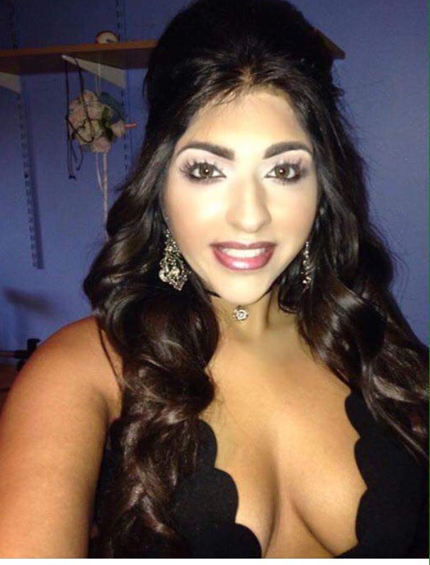 modelmesalons tweet picture