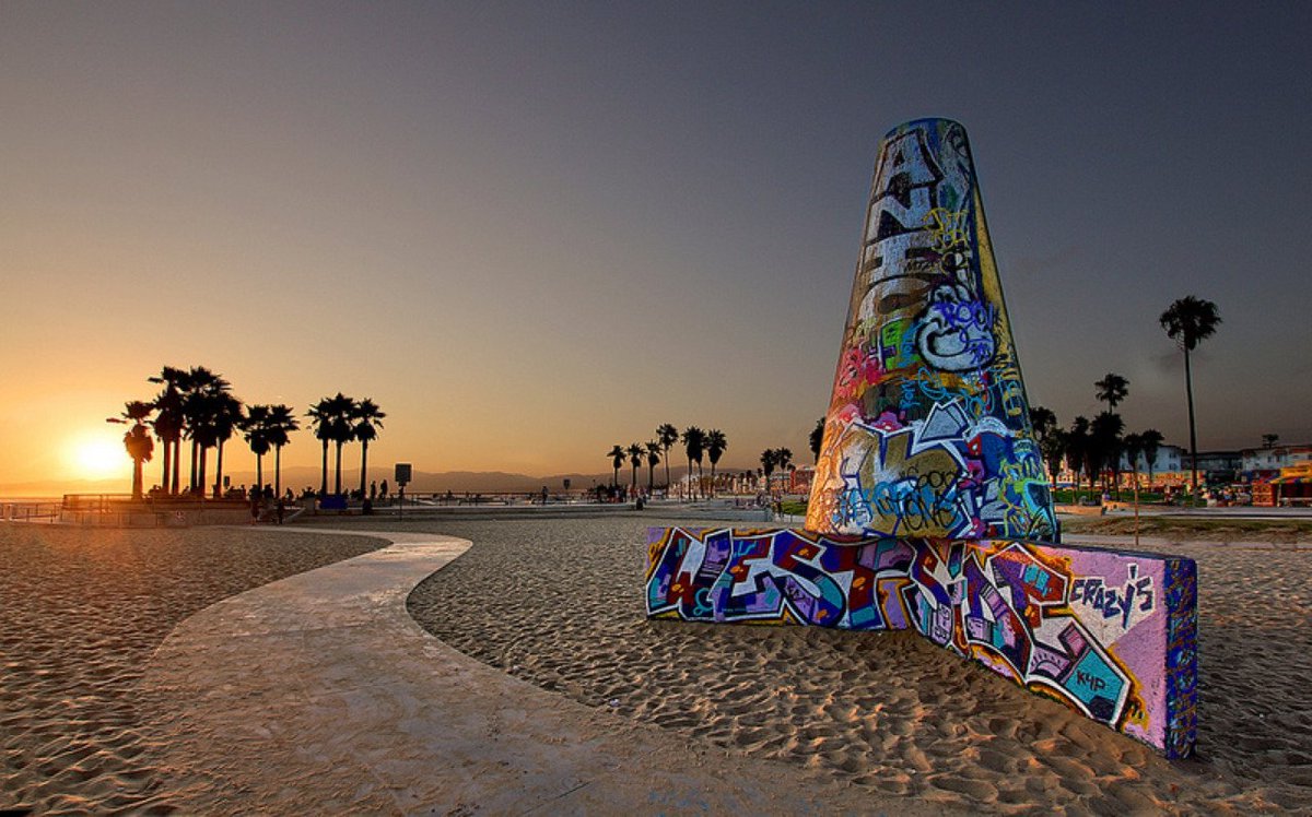 The amazing sunsets never stop in Venice Beach! #SamesunVenice #EndlessSummer
