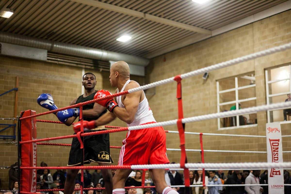 LightLeak2016's tweet photo. More #PHOTOS we #shot from the #boxing 
#fightnight #photography #videoography #portraits #fights #canon #Digital #photoshop https://t.co/i7nGTBALul