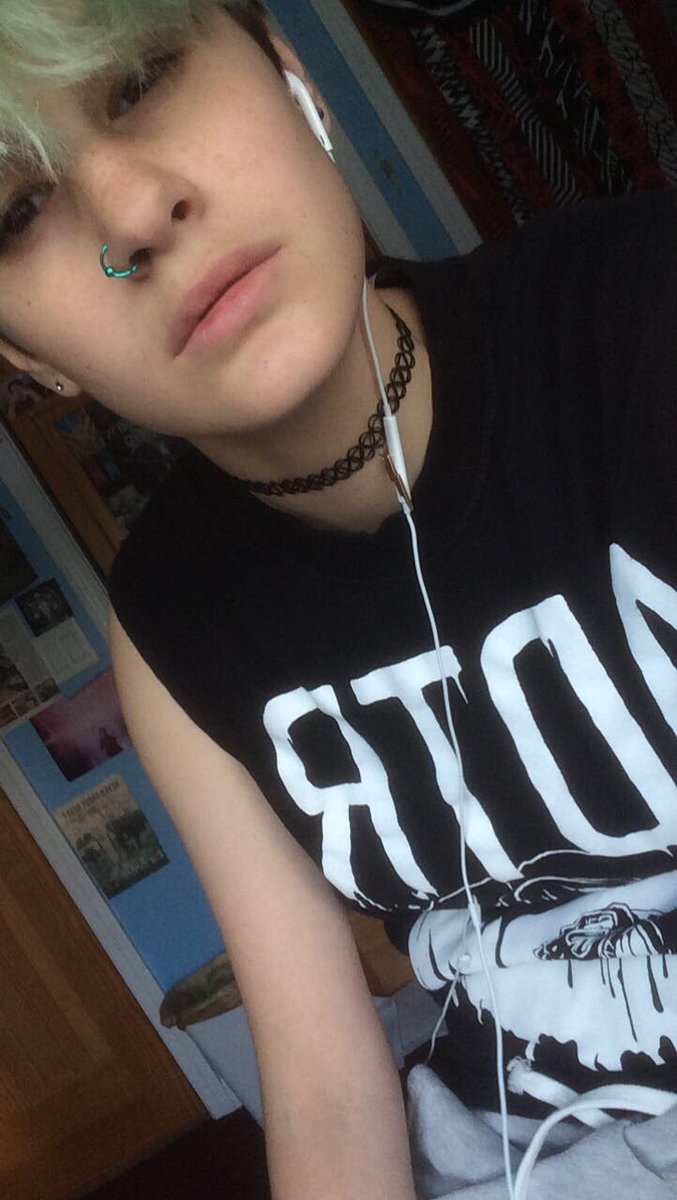 HATEBR33DER's tweet photo. #mytransbodyis pre everything and valid as hell https://t.co/NvlymLoDGe