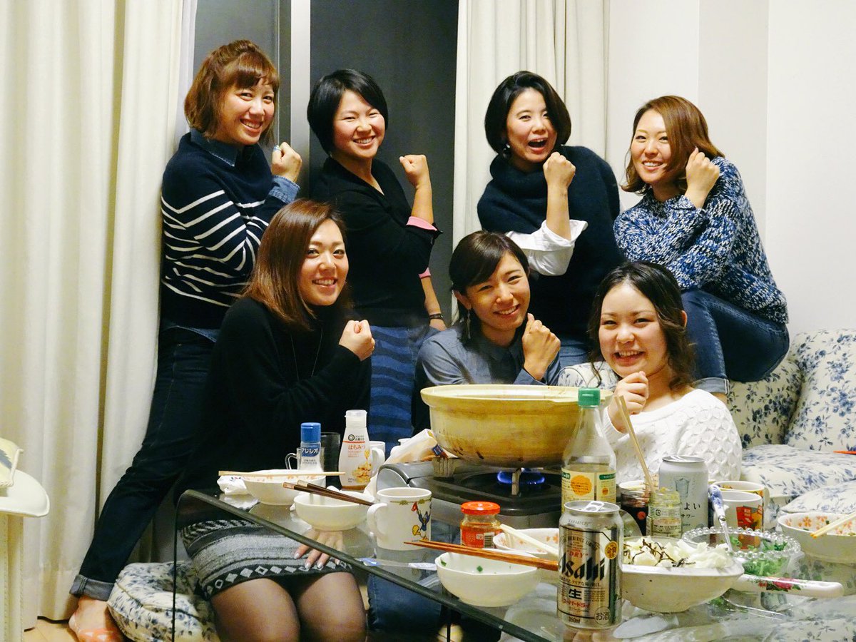 ট ইট র 綾田 紘子 法政大学ゴルフ部時代の先輩後輩と忘年会 何年経っても昔と変わらず会って 変わらずに飲んで食べて笑って出来るって素敵なことだなあー ˊᵕˋ これからもよろしくー