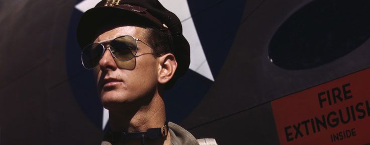 BlazeSunglasses's tweet photo. A Brief History Of The Ray-Ban Aviator https://t.co/fp4gVRQI1t

#RayBanAviator https://t.co/6m4UtinzmV