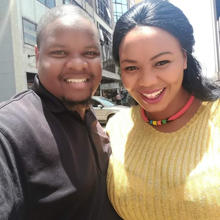 deejay_davince's tweet photo. @mungalambuvi @OneFMKe kama huyo aunty ya beshte ya josee ni msupa hivi... Nikuraaaaaruaaaaaaaa https://t.co/0cWH9rQuXj