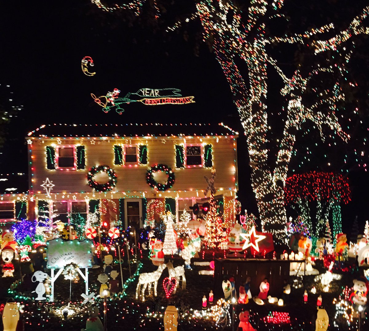 BeASprucer's tweet photo. We've created a free trial group on Twitter.
If you wanna be added, email info@sprucer.org or DM @BeASprucer !

#HappyHolidays #RVA 
#XMAS https://t.co/5Z30fGyPmS