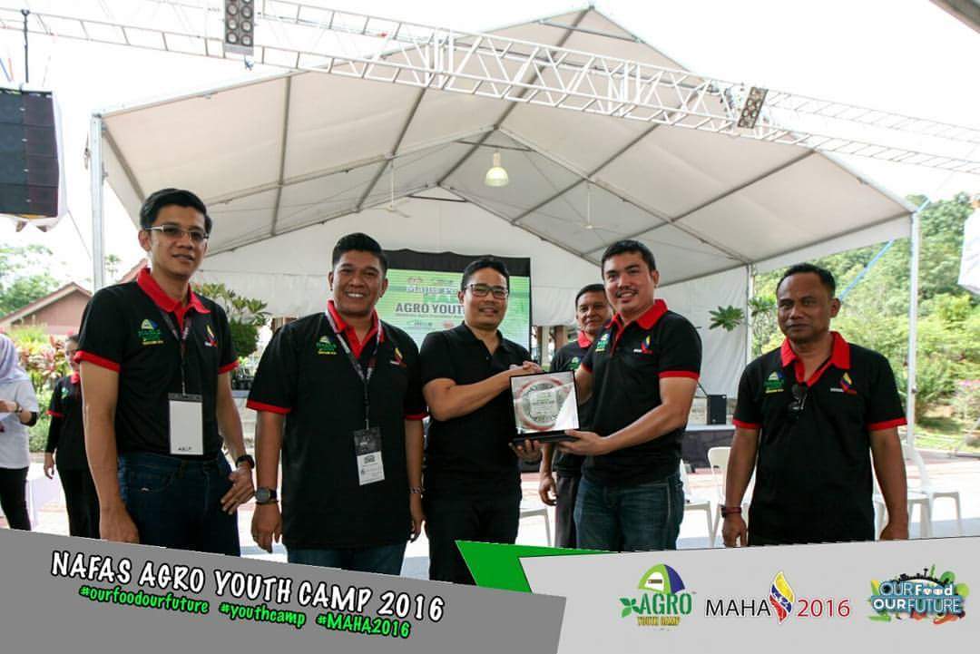 annuar7's tweet photo. Majlis Penutup Siri 1 NAFAS Agro Youth Camp 2016.

#Maha2016 
#youthcamp https://t.co/xLvut774Su